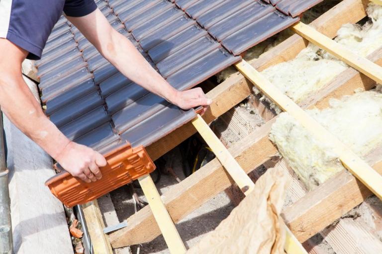 Comment trouver un couvreur de confiance pour votre projet ?